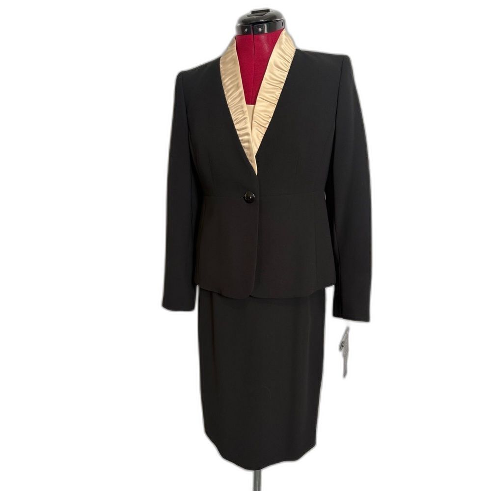 NWT Kasper Skirt Suit Women Size 2P Black & Cream 3-Piece Set Blazer/Skirt/Shell